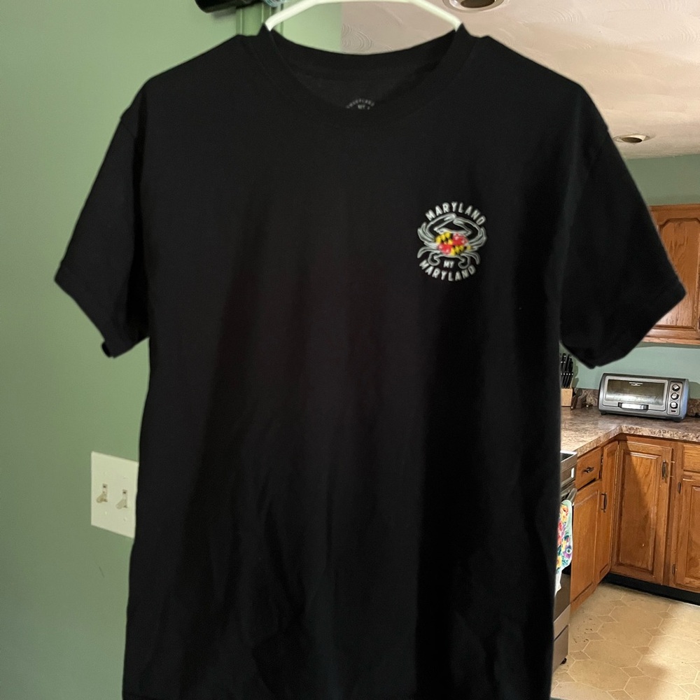 Black Maryland My Maryland: hot crabs and cold beer, taps & traps T-Shirt